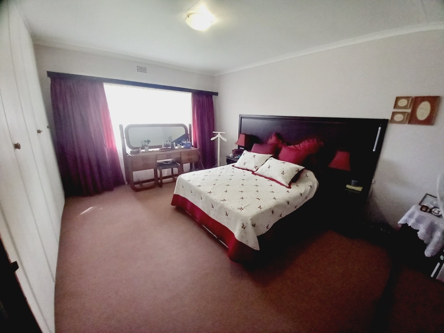 4 Bedroom Property for Sale in Roodia Free State